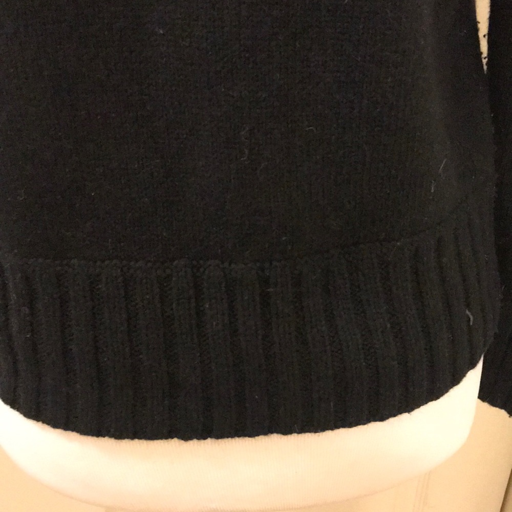 Black sweater - Picture 6 of 8